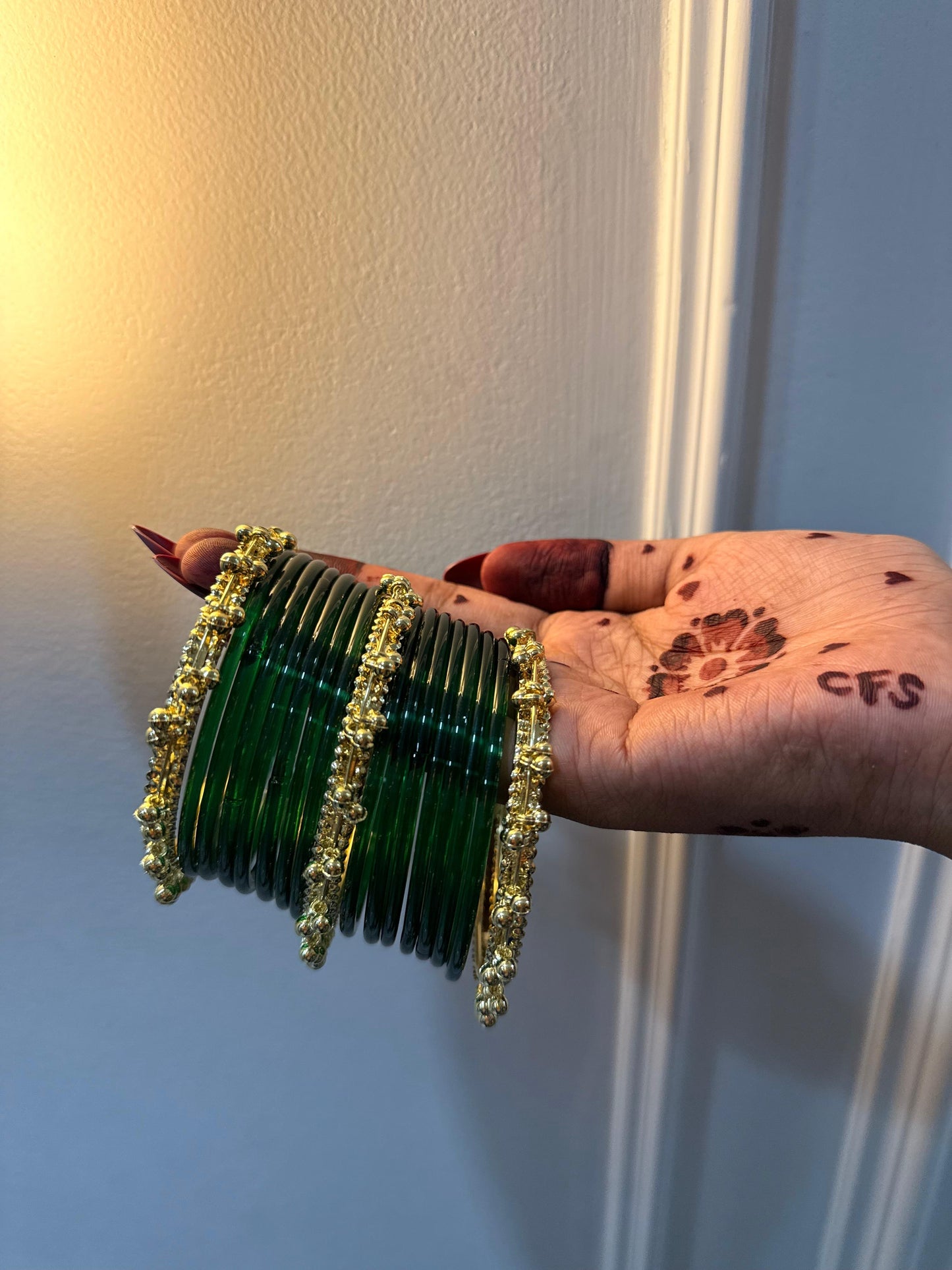 Minimal Green Bangles with Heavy Ghungroo