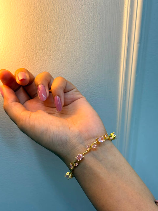 Tulip Bracelet 🩷🌷