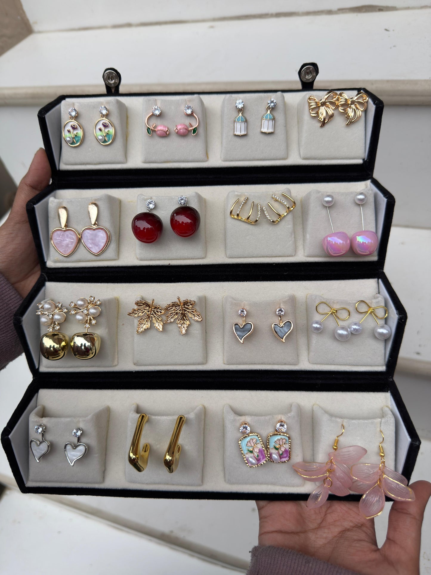 16 Western Earring Box