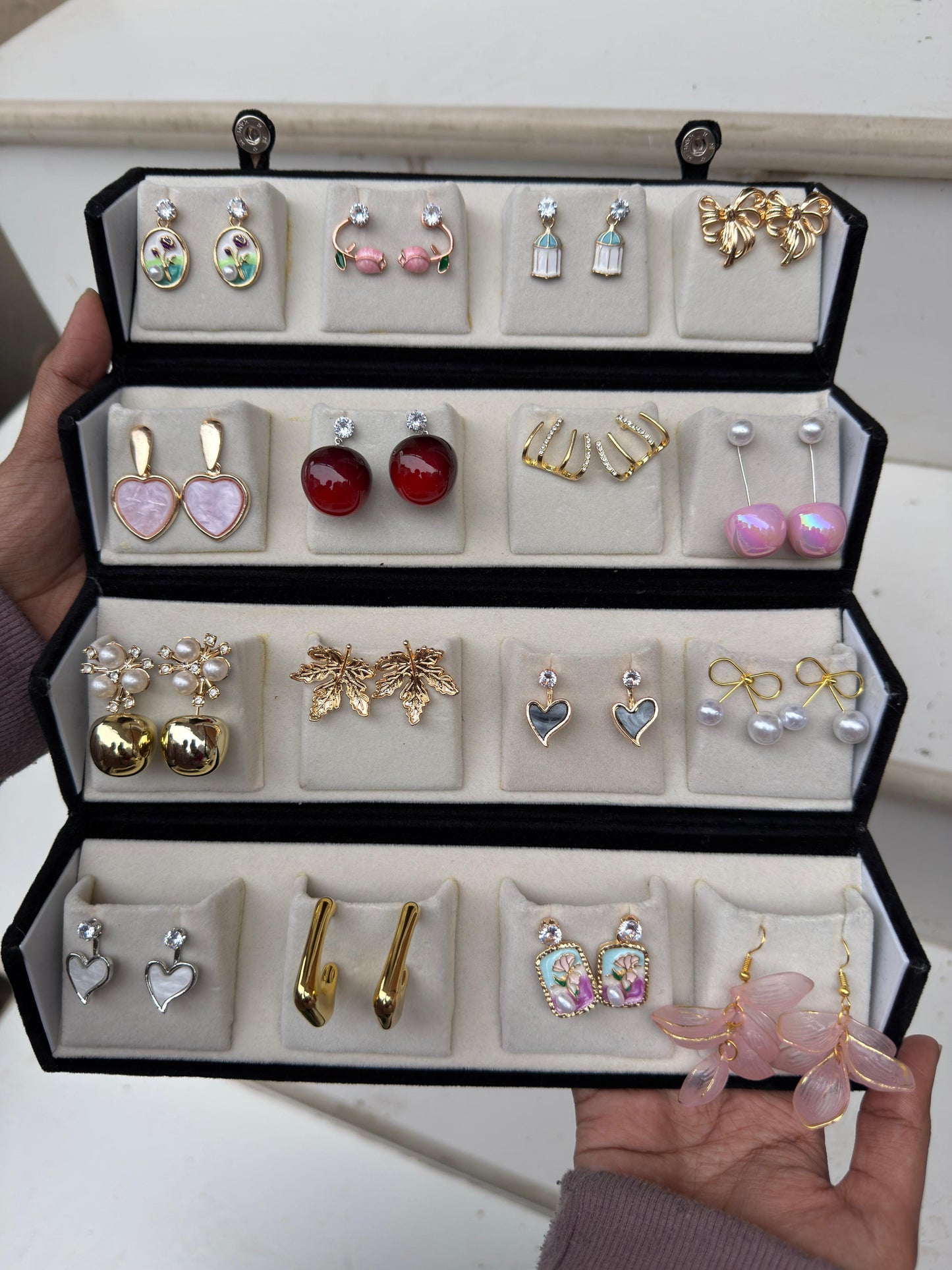 16 Western Earring Box