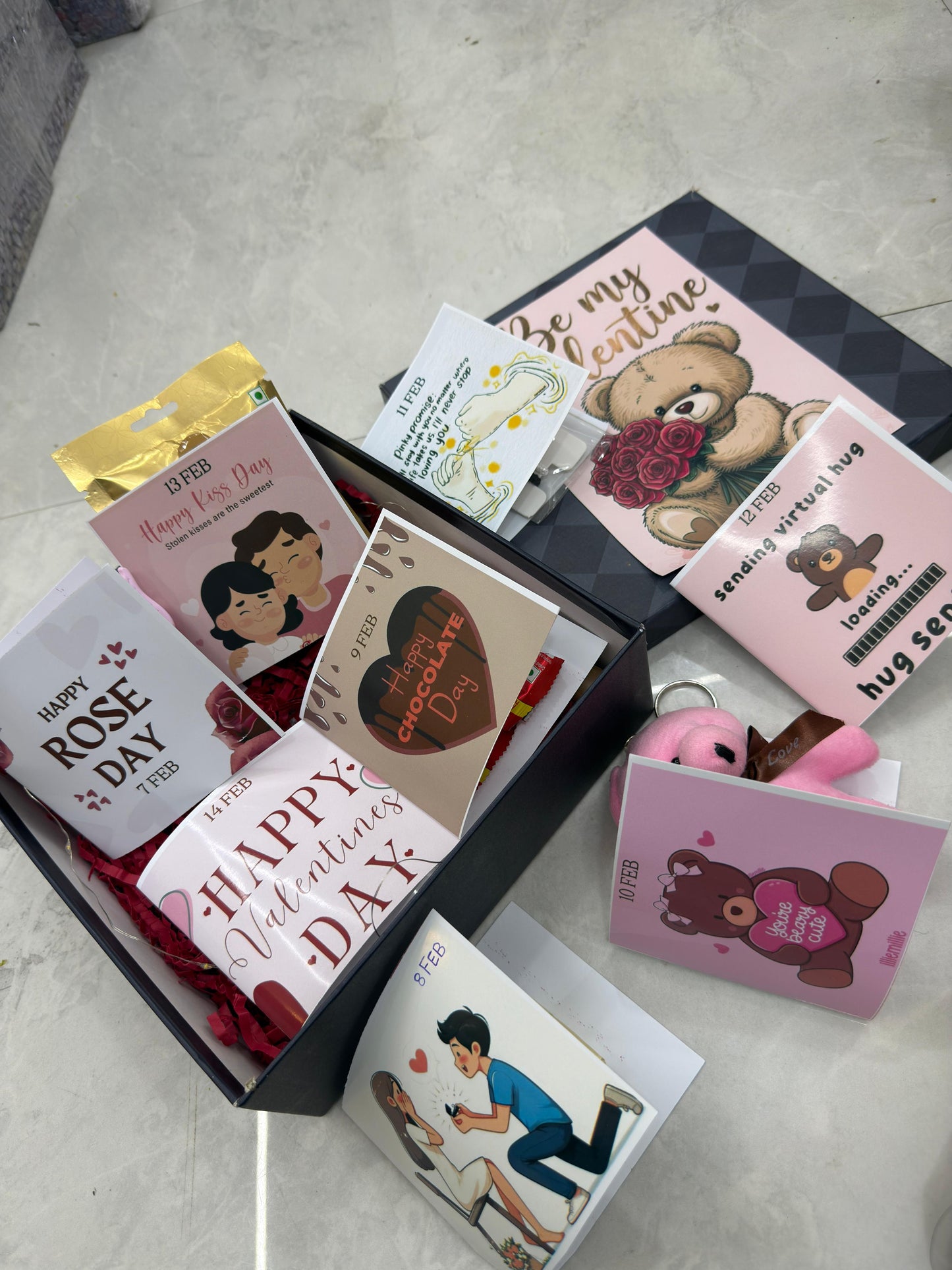 Valentine hamper for Her❤️