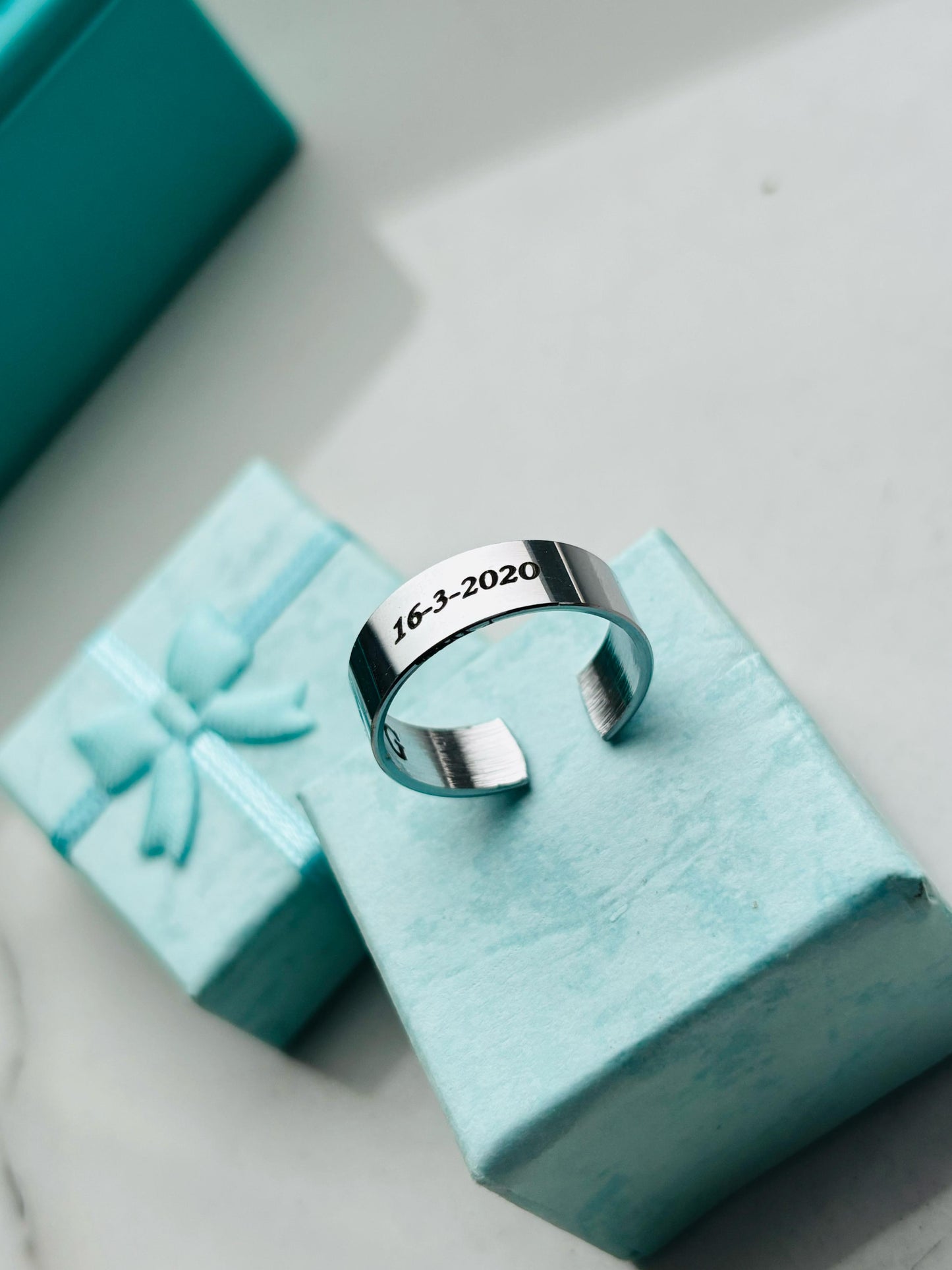 Adjustable Photo Ring