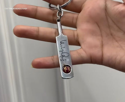Cricketer Autograph Keychain
